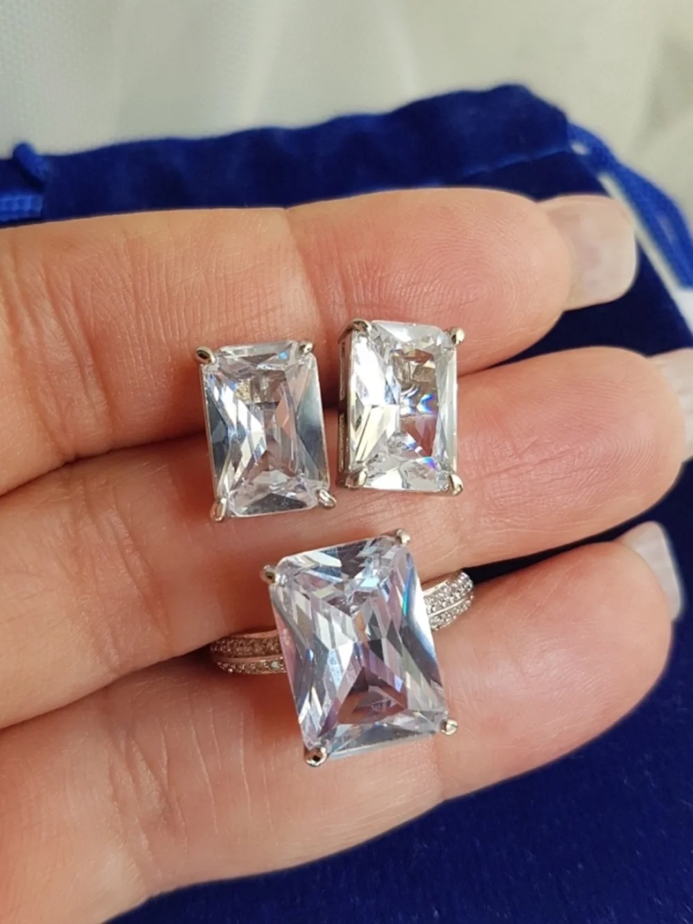 Swarovski Elements 925 Sterling Silver 4ct Emerald-cut Solitaire Earrings NEW